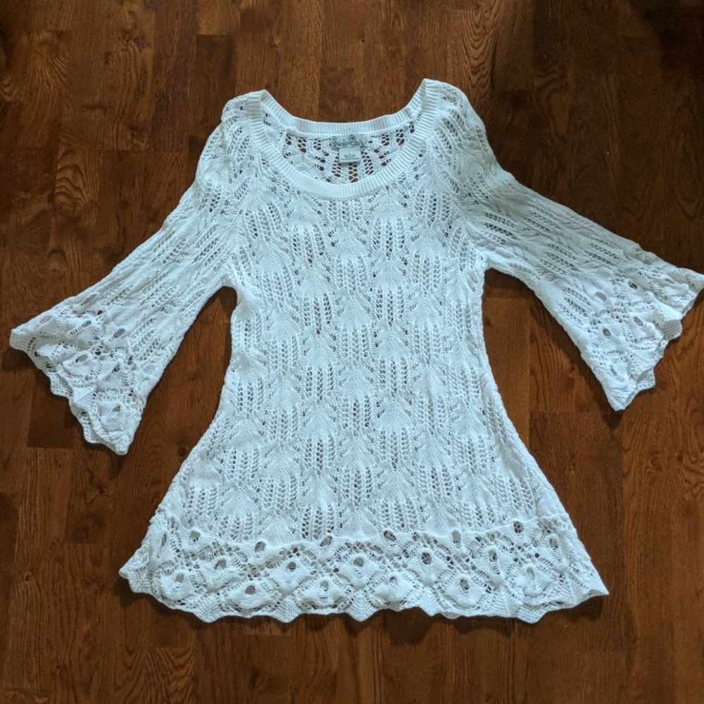 Nouveaux Women's White Knitted Top